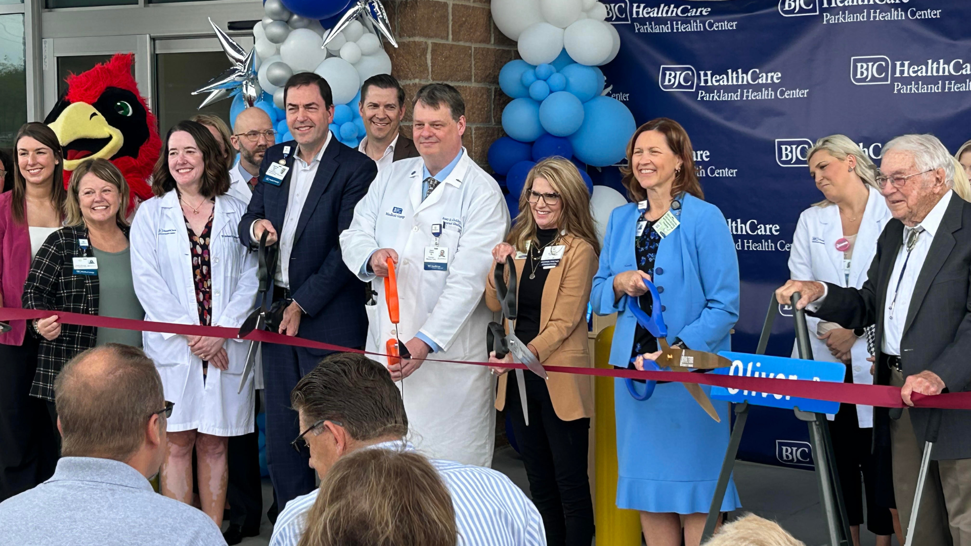 Ribbon Cutting for New Medical Office at Parkland Medical Center